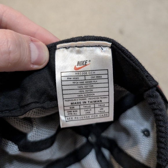 VTG 90s Bugie Back Hat Black Spell out Men's - Picture 5 of 5